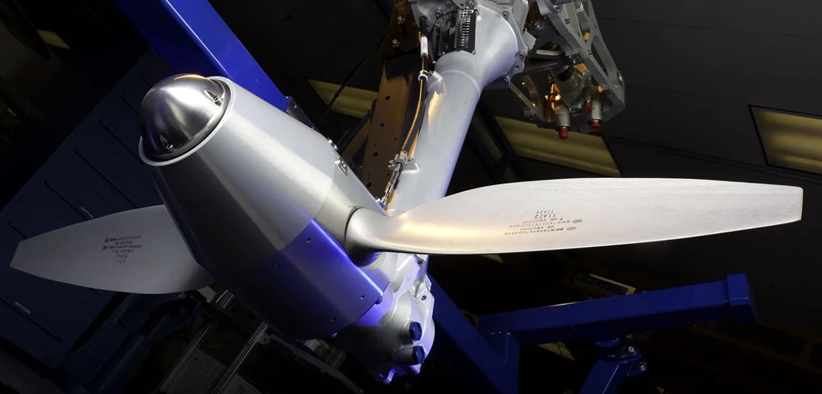 Turbina powietrzna RAT: awaryjne źródło zasilania w samolotach