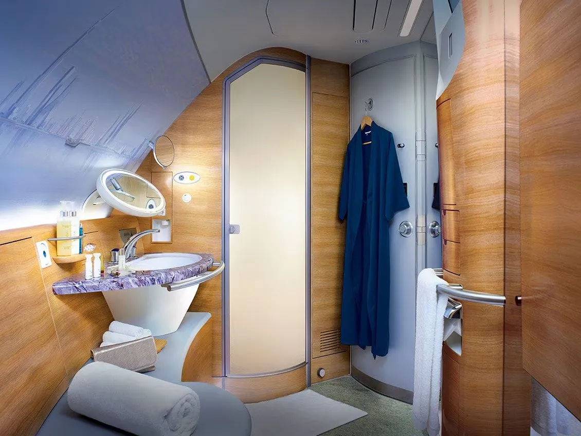 Kabina prysznicowa w Airbus A380 linii Air Emirates