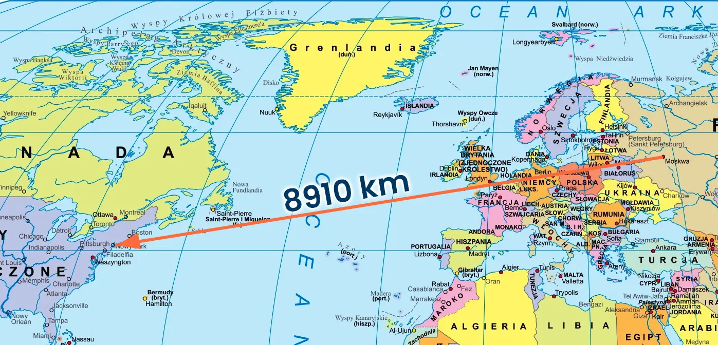 Odległość z Moskwy do Nowgo Jorku "W linii prostej" na mapie 8910 km